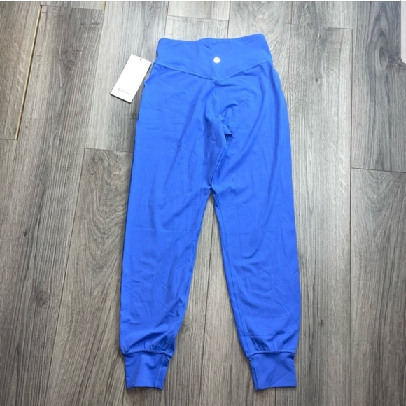BNWT Lululemon Align HR jogger in wild indigo - Picture 3 of 3